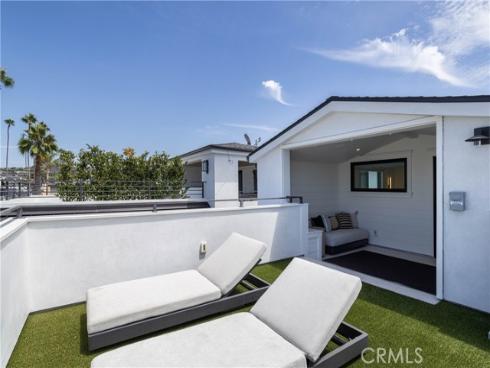 506 Goldenrod Ave , Corona del Mar, CA