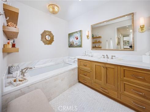7  Jetty   Drive, Corona del Mar, CA