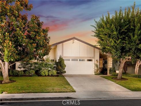7  Jetty   Drive, Corona del Mar, CA