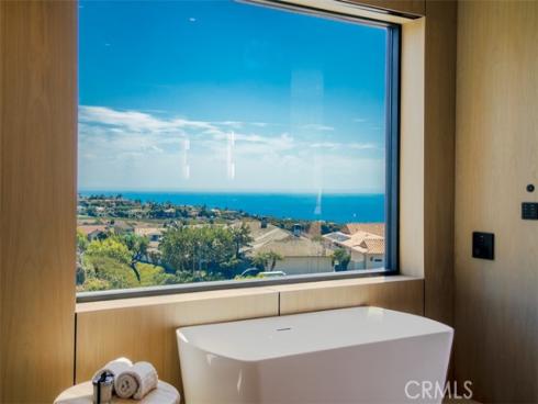 53 Montecito Drive, Corona del Mar, CA
