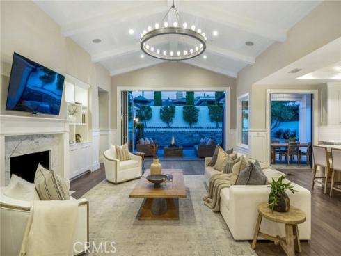 712 K Thanga , Corona del Mar, CA