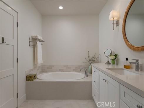 2 Shoal Drive, Corona del Mar, CA