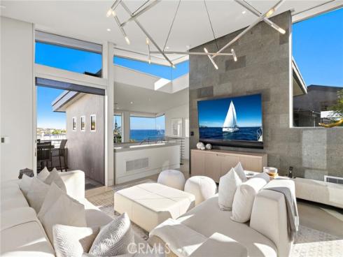 232 Hazel , Corona del Mar, CA