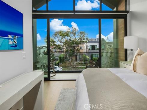 716 Orchid Avenue, Corona del Mar, CA