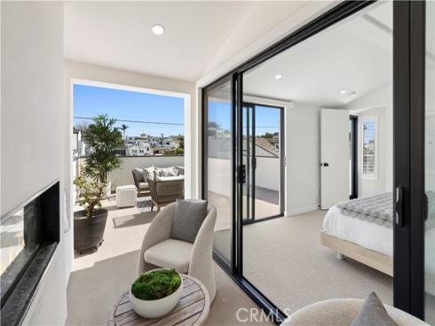608  Orchid  , Corona del Mar, CA
