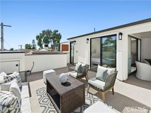 608  Orchid  , Corona del Mar, CA