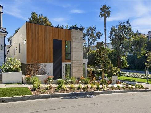 400  Heliotrope  , Corona del Mar, CA