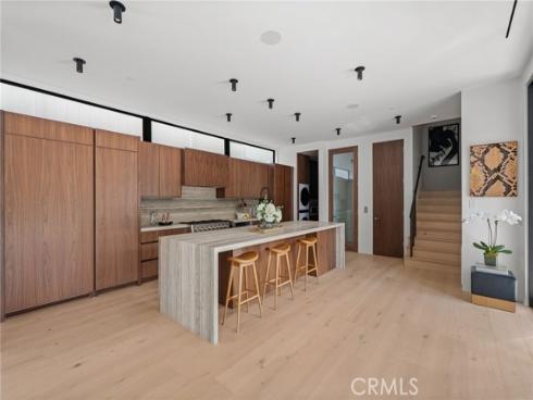 400  Heliotrope  , Corona del Mar, CA
