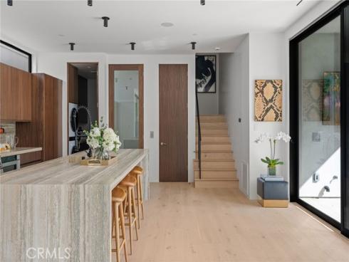 400  Heliotrope  , Corona del Mar, CA