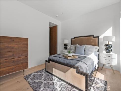 400  Heliotrope  , Corona del Mar, CA