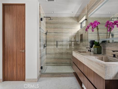 400  Heliotrope  , Corona del Mar, CA
