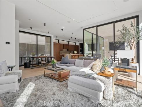 400  Heliotrope  , Corona del Mar, CA