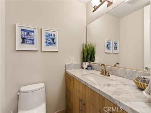 607  Dahlia   Avenue, Corona del Mar, CA