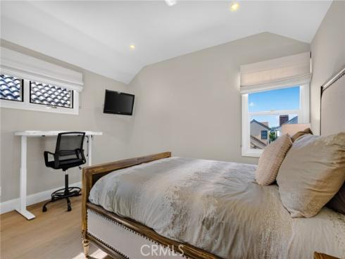 607  Dahlia   Avenue, Corona del Mar, CA