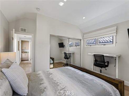 607  Dahlia   Avenue, Corona del Mar, CA