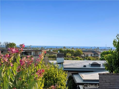 621 Malabar Drive, Corona del Mar, CA