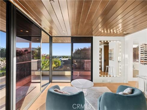 621 Malabar Drive, Corona del Mar, CA