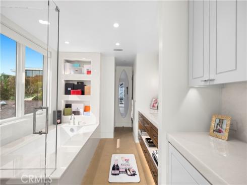 621 Malabar Drive, Corona del Mar, CA