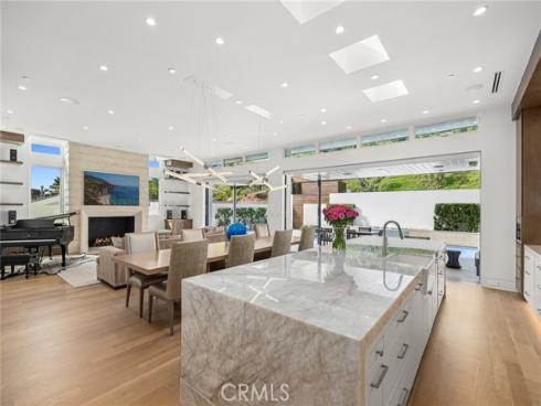 621 Malabar Drive, Corona del Mar, CA