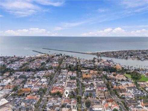 502 Fernleaf 2 Avenue, Corona del Mar, CA