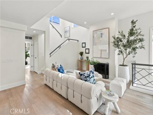 502 Fernleaf 2 Avenue, Corona del Mar, CA