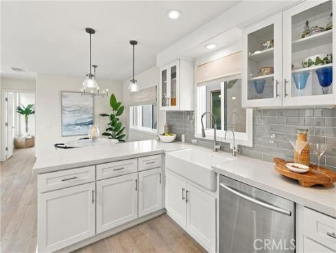 502 Fernleaf 2 Avenue, Corona del Mar, CA