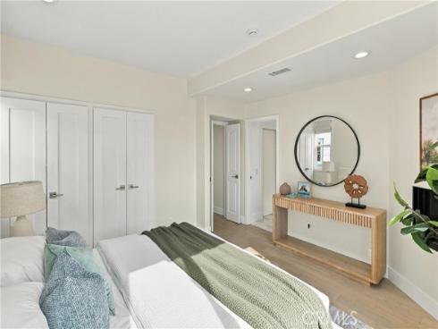 502 Fernleaf 2 Avenue, Corona del Mar, CA