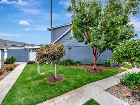 152  Yorktown   Lane, Costa Mesa, CA