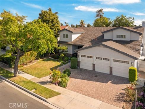 1795  Hummingbird   Drive, Costa Mesa, CA