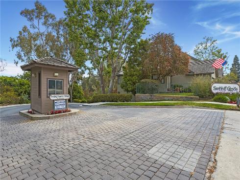 2057  Meadow View   Lane, Costa Mesa, CA