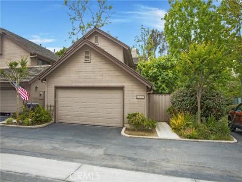 2057  Meadow View   Lane, Costa Mesa, CA