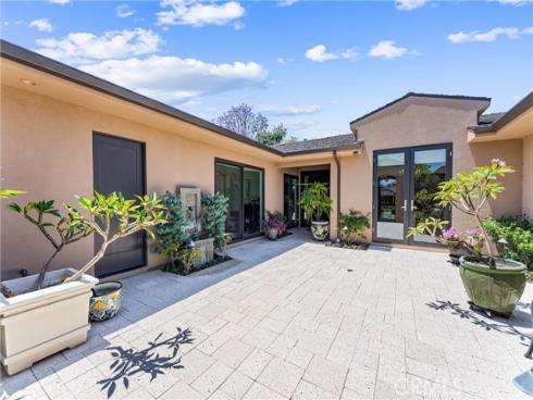 1879  Tahiti   Drive, Costa Mesa, CA