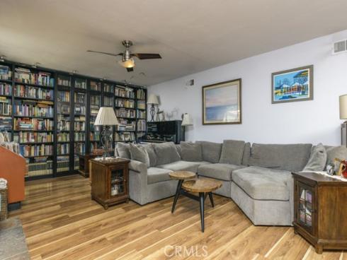 1084  Corona   Lane, Costa Mesa, CA