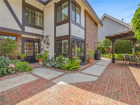 3445  Wimbledon Way  , Costa Mesa, CA