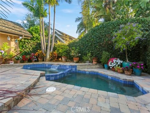 3493  Queens   Court, Costa Mesa, CA