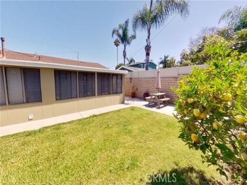 877  Darrell St.  , Costa Mesa, CA