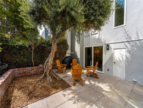 362  Grenoble   Lane, Costa Mesa, CA