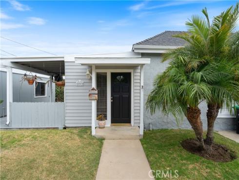 237  23rd   Street, Costa Mesa, CA