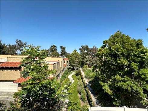 2112  Canyon   Circle, Costa Mesa, CA