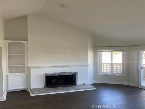 1631  Irvine  C  Avenue, Costa Mesa, CA