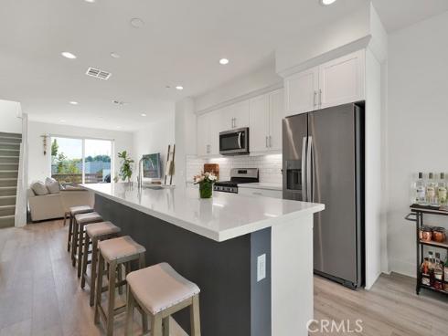 1682  Pomona   Avenue, Costa Mesa, CA