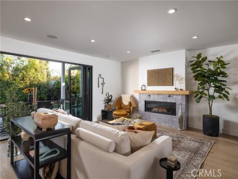 557  Sturgeon   Drive, Costa Mesa, CA