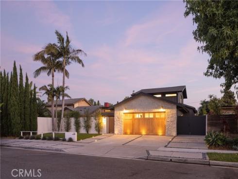 557  Sturgeon   Drive, Costa Mesa, CA