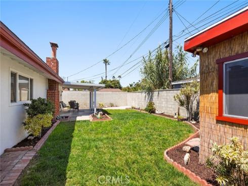 2220  Wallace   Avenue, Costa Mesa, CA