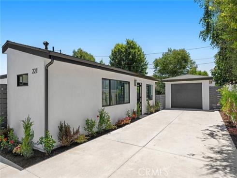 221  Monte Vista   Avenue, Costa Mesa, CA