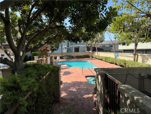 2233  Fairview  H  Road, Costa Mesa, CA