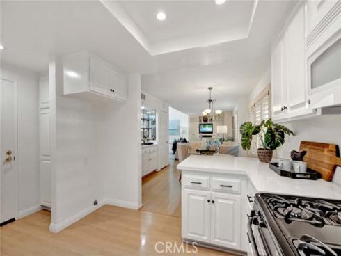 2569  Elden  A1  Avenue, Costa Mesa, CA