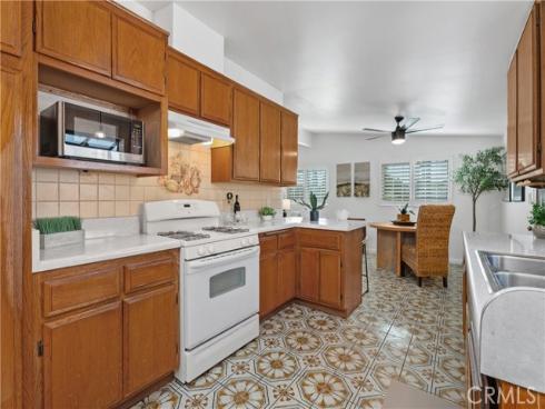 2214  Wallace   Avenue, Costa Mesa, CA