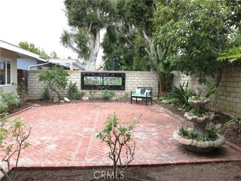 259  Robinhood   Lane, Costa Mesa, CA