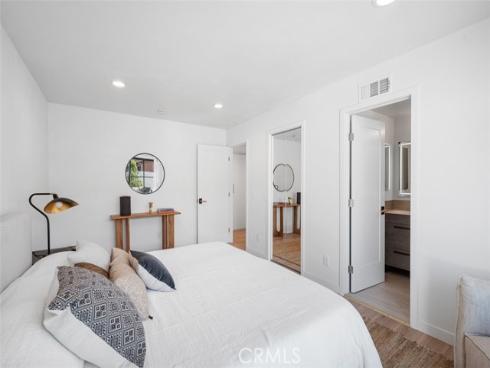 984  Carnation   Avenue, Costa Mesa, CA